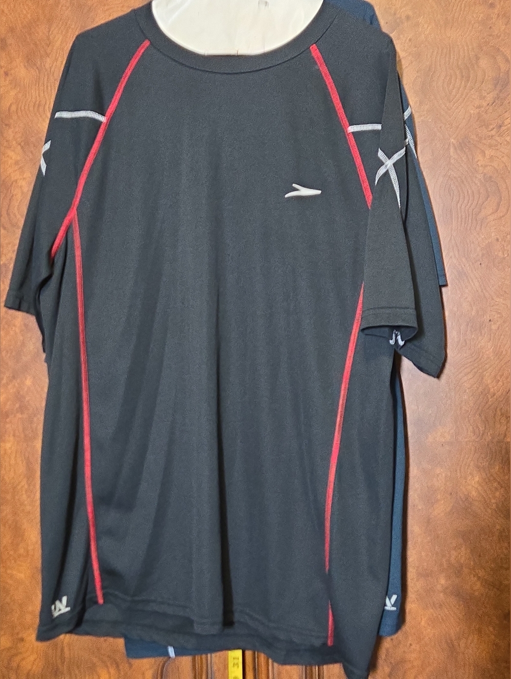 Speedo Black Red Athletic Performance Shirt Men’s XL Short Sleeve Activewear